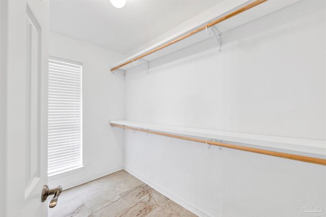 522 Shiloh Dr, Pensacola, FL 32503