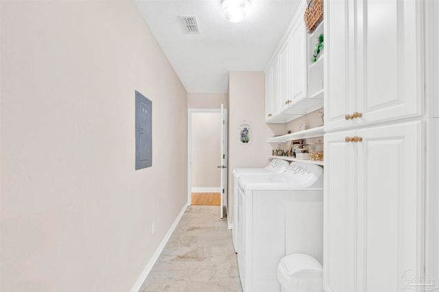 522 Shiloh Dr, Pensacola, FL 32503