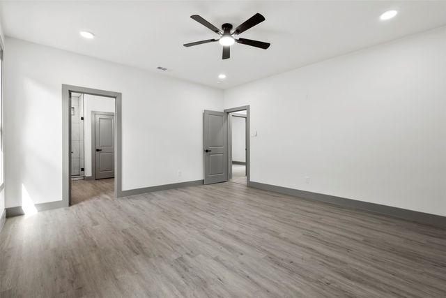 715 Ezekial Avenue, Dallas, TX 75217