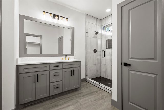 715 Ezekial Avenue, Dallas, TX 75217