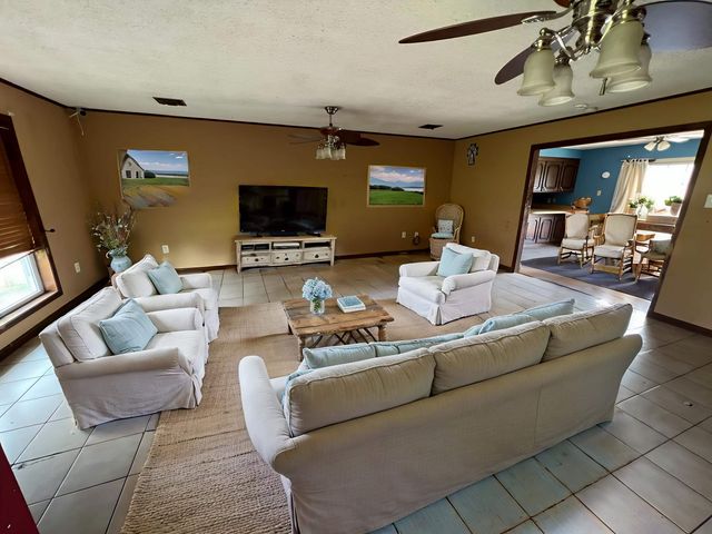 120 Darlene St, Houma, LA 70364