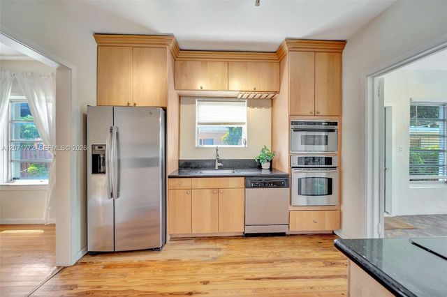 3431 SW 25th Street, Miami, FL 33133