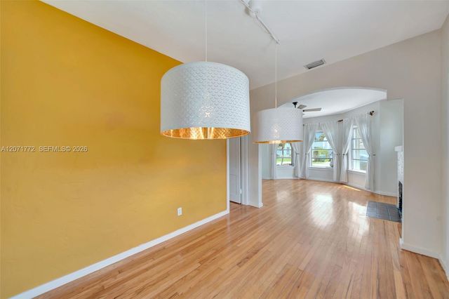 3431 SW 25th Street, Miami, FL 33133
