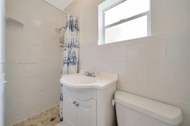 3431 SW 25th Street, Miami, FL 33133
