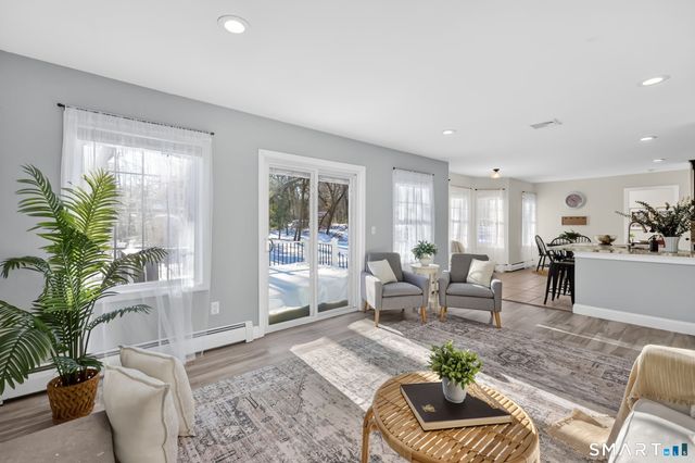 27 April Way, Bloomfield, CT 06002