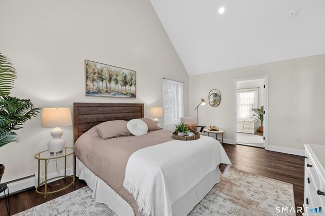 27 April Way, Bloomfield, CT 06002