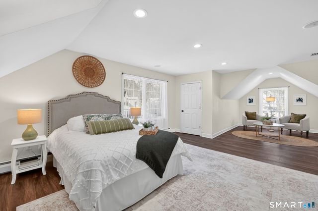 27 April Way, Bloomfield, CT 06002