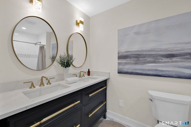 27 April Way, Bloomfield, CT 06002