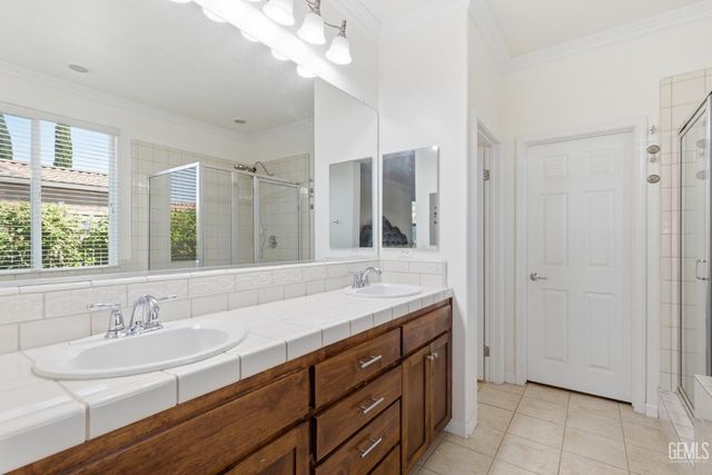 13502 Tuscany Villas Drive, Bakersfield, CA 93306