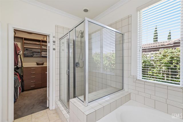 13502 Tuscany Villas Drive, Bakersfield, CA 93306