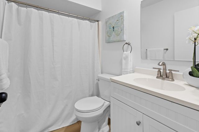 2732 Shenandoah Lane N, Plymouth, MN 55447