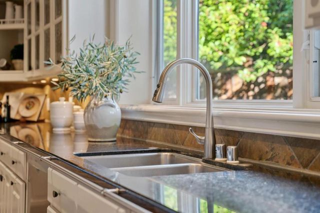 941 Berry Avenue, Los Altos, CA 94024