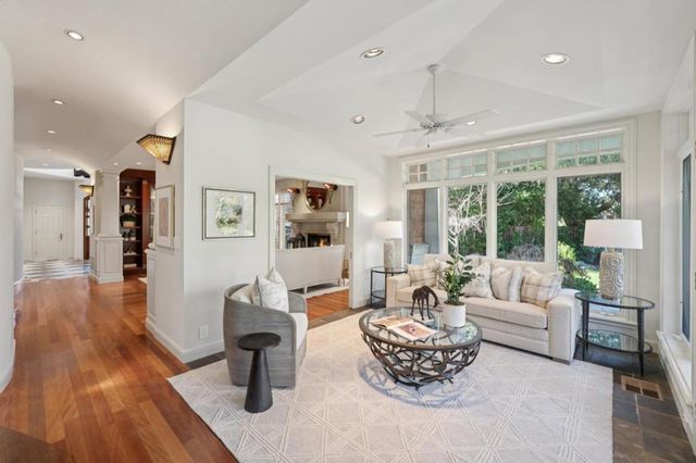 941 Berry Avenue, Los Altos, CA 94024