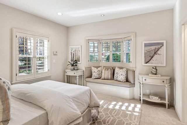 941 Berry Avenue, Los Altos, CA 94024