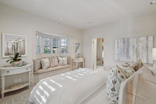 941 Berry Avenue, Los Altos, CA 94024