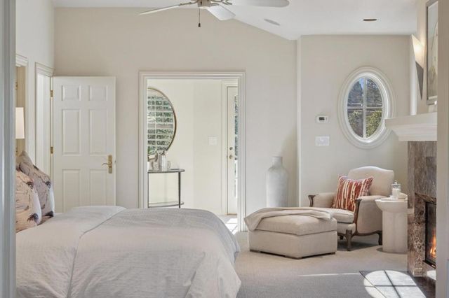 941 Berry Avenue, Los Altos, CA 94024