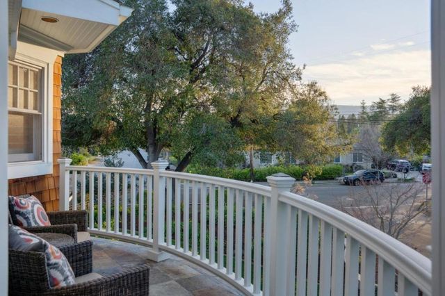 941 Berry Avenue, Los Altos, CA 94024