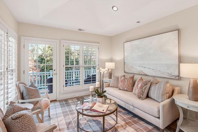 941 Berry Avenue, Los Altos, CA 94024