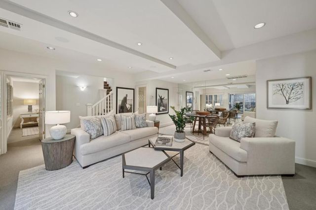 941 Berry Avenue, Los Altos, CA 94024