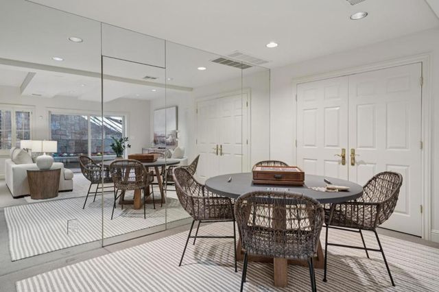 941 Berry Avenue, Los Altos, CA 94024