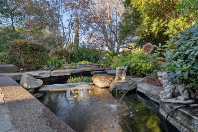 941 Berry Avenue, Los Altos, CA 94024