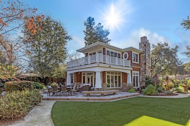 941 Berry Avenue, Los Altos, CA 94024