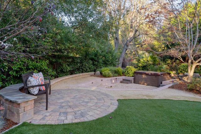 941 Berry Avenue, Los Altos, CA 94024