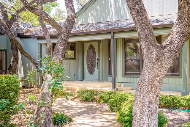 3411 Wellsprings Dr, San Antonio, TX 78230