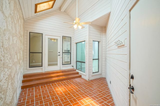 3411 Wellsprings Dr, San Antonio, TX 78230