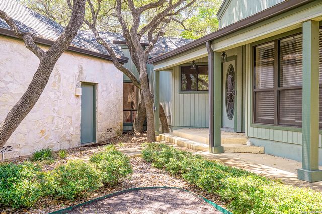 3411 Wellsprings Dr, San Antonio, TX 78230