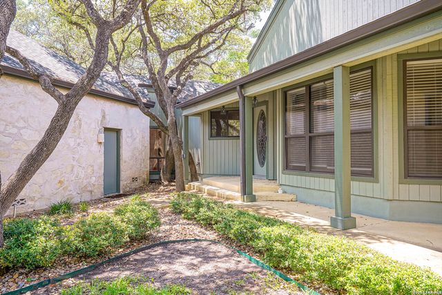3411 Wellsprings Dr, San Antonio, TX 78230
