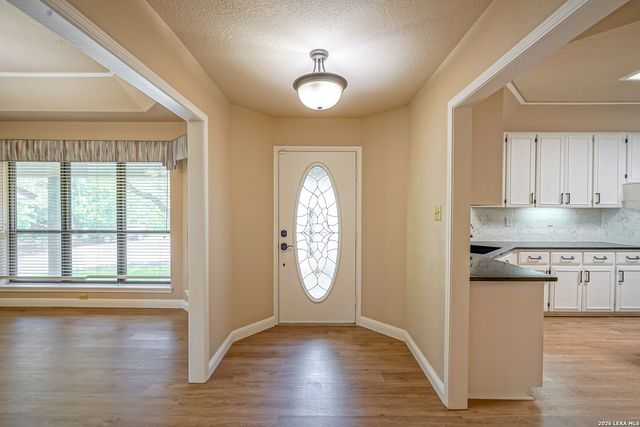 3411 Wellsprings Dr, San Antonio, TX 78230