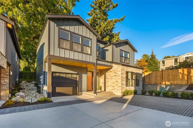 636 11th Avenue, Kirkland, WA 98033