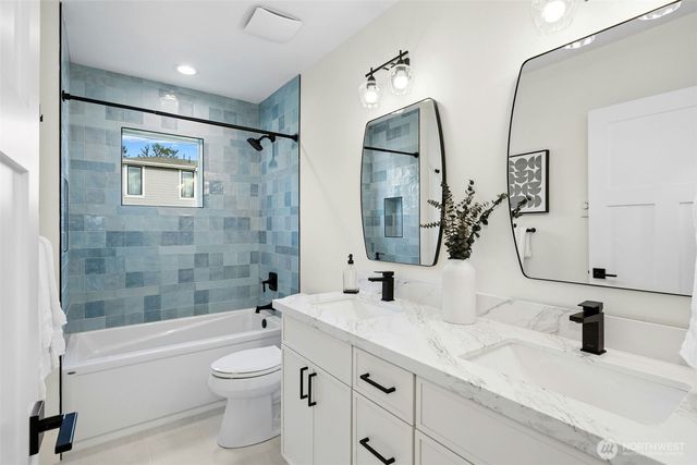 636 11th Avenue, Kirkland, WA 98033
