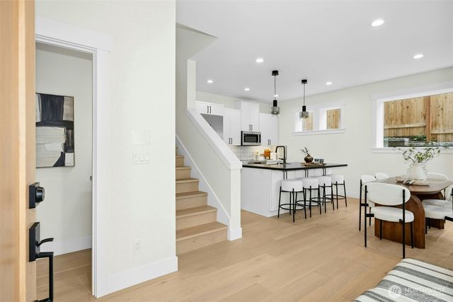 636 11th Avenue, Kirkland, WA 98033