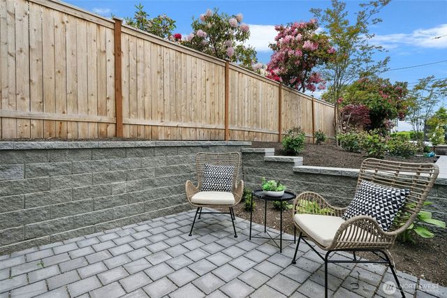 636 11th Avenue, Kirkland, WA 98033