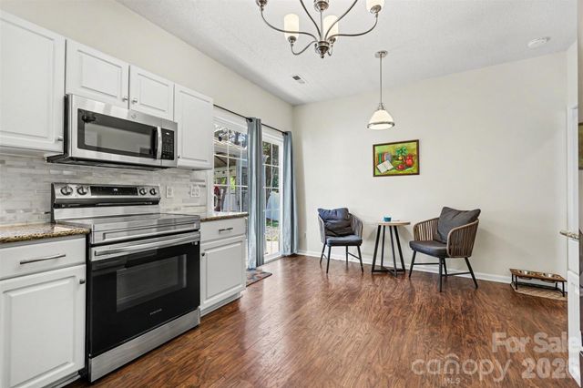 11232 Laurel View Drive, Charlotte, NC 28273