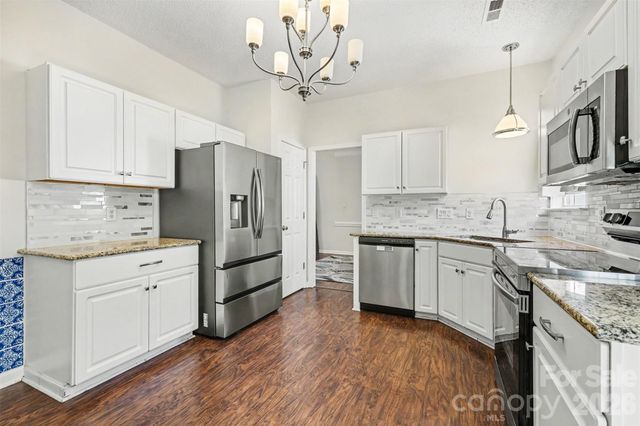 11232 Laurel View Drive, Charlotte, NC 28273
