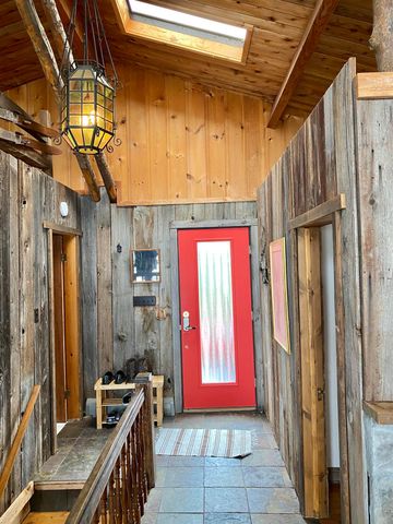 14 Macomber Point, Alburgh, VT 05440