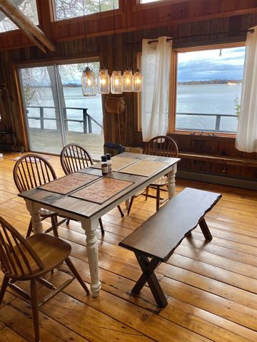 14 Macomber Point, Alburgh, VT 05440
