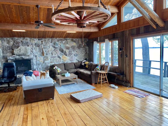 14 Macomber Point, Alburgh, VT 05440