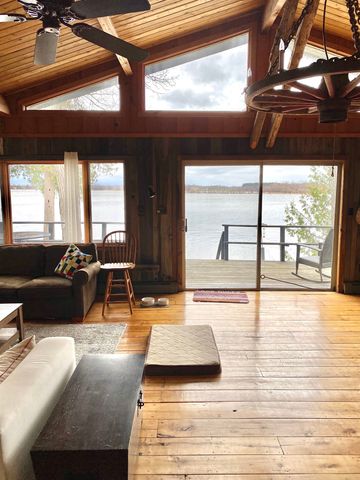 14 Macomber Point, Alburgh, VT 05440