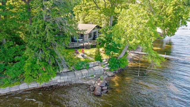 14 Macomber Point, Alburgh, VT 05440