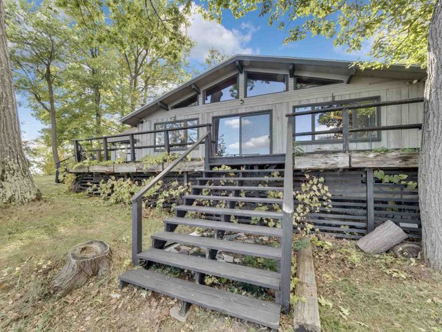 14 Macomber Point, Alburgh, VT 05440