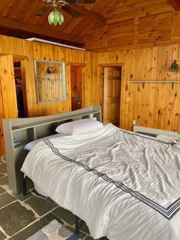14 Macomber Point, Alburgh, VT 05440