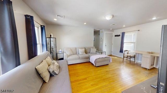 408 Forest St, Kearny Town, NJ 07032