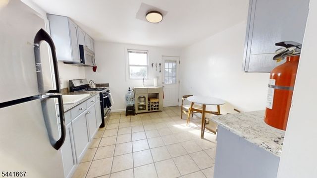 408 Forest St, Kearny Town, NJ 07032