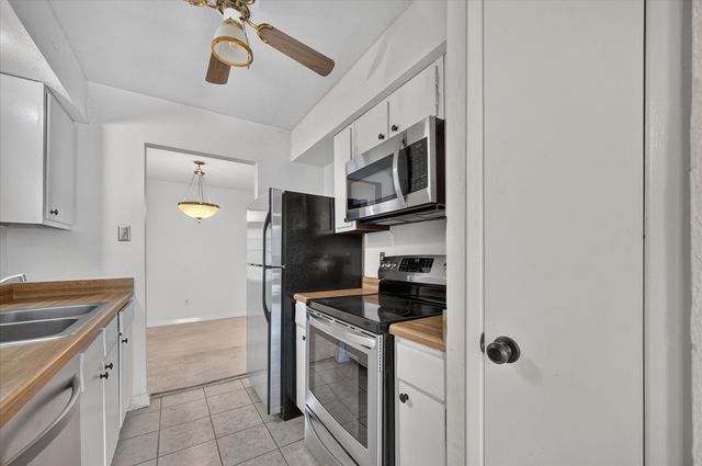 8071 Meadow Road 219, Dallas, TX 75231