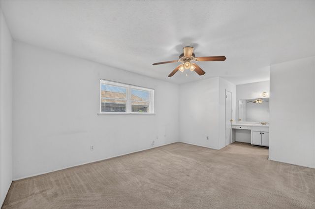 8071 Meadow Road 219, Dallas, TX 75231