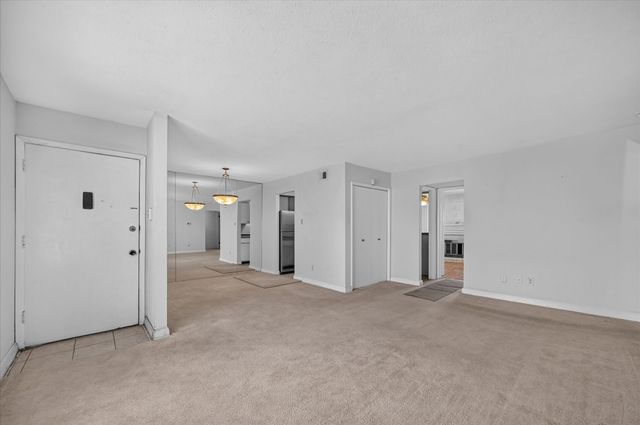 8071 Meadow Road 219, Dallas, TX 75231